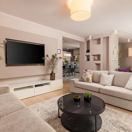 Апартаменты Rebecca *