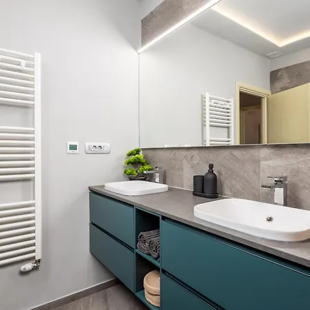 Rebecca Apartment