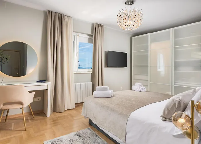 Rebecca אופטיה